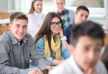 الترشيح لولوج السنة الأولى من سلك الإجازة بكلية العلوم والتقنيات فــاس 2016