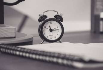 وزارة التربية الوطنية تحسم في التوقيت المدرسي الجديد