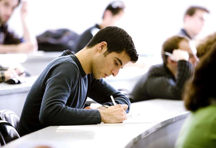 مباراة تجنيد تلاميذ ضباط البحرية الملكية 2017